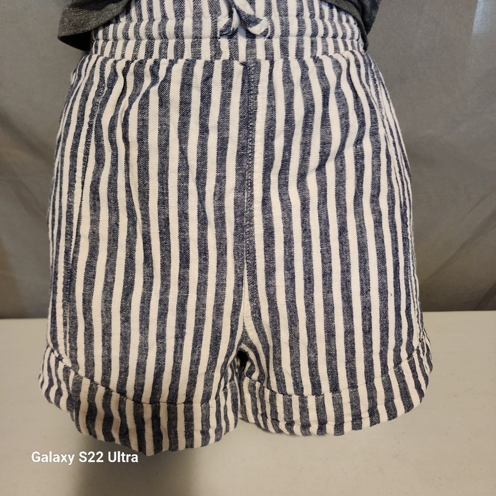Universal Thread High Waist Blue and White Striped Shorts